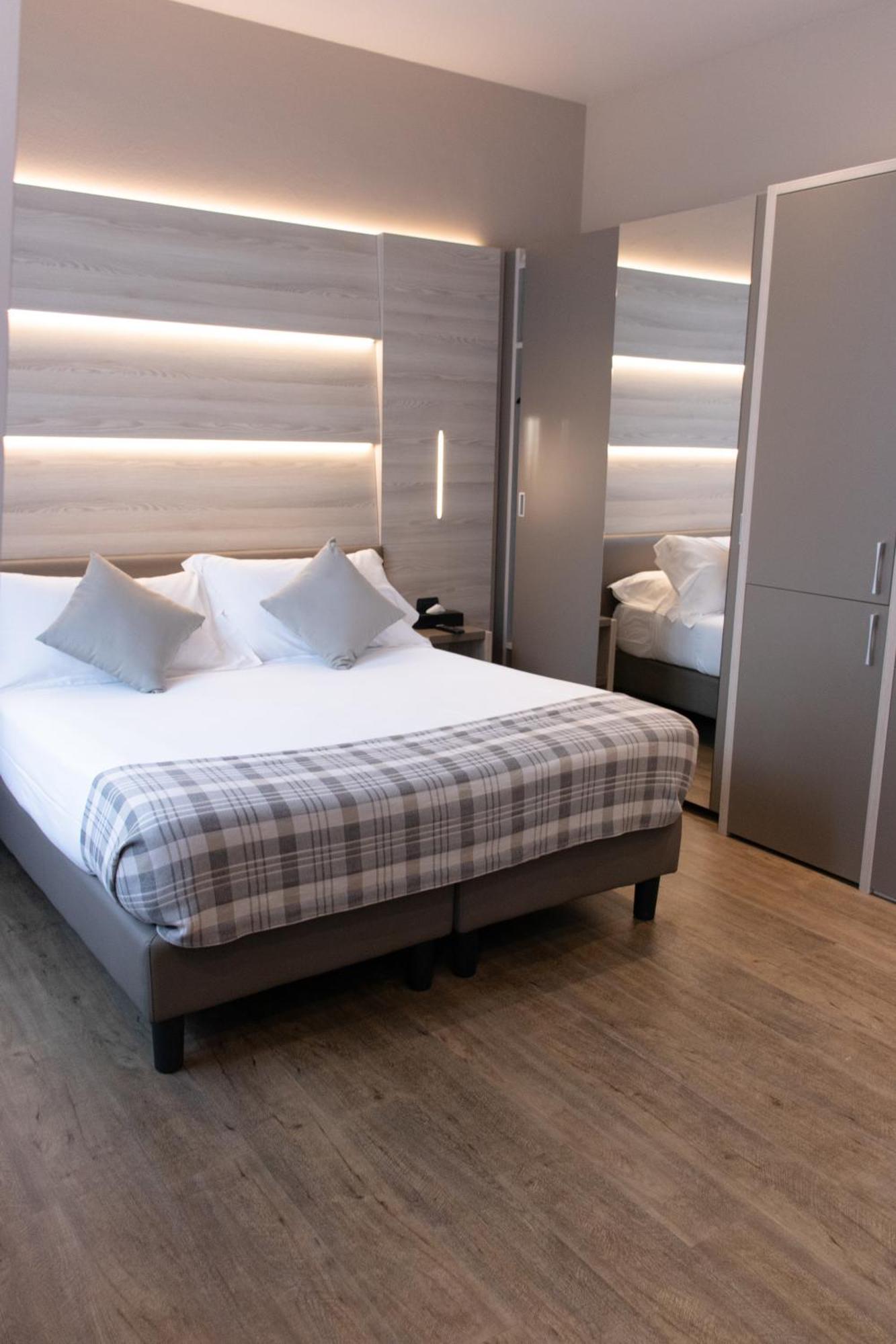 Duomo Hotel & Apartments 4*